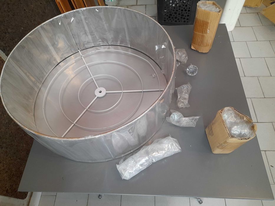 Candeeiro redondo de teto 50cm diâmetro prateado e espelhado Novo em caixa
