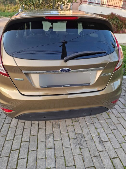 Ford Fiesta 1.0 EcoBoost Titanium 100cv | 2014 | 102.000 km | 5 Portas