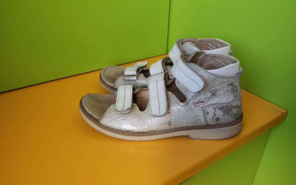 Ортопедичні босоніжки р.35