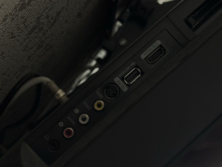 Продам 6 LCD телевізорів розміром від 32 до 42 дюйма