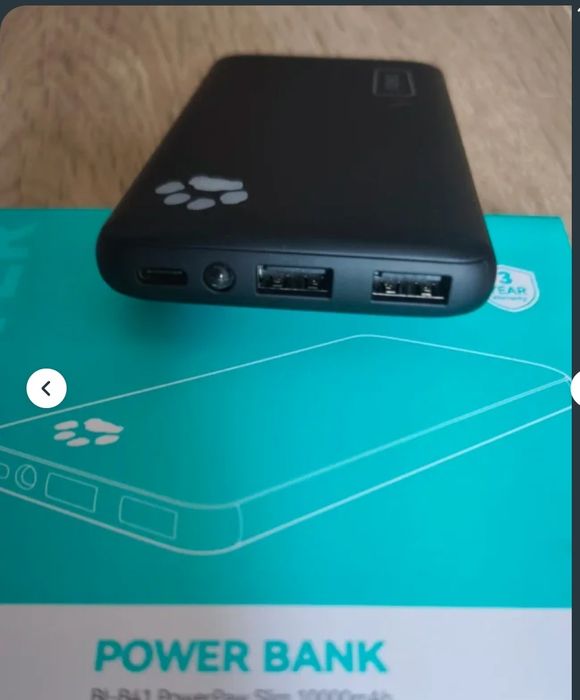 Павербанк INIU BI-B41 10000 mAh з USB-C та USB-A для заряджання смартфонів та планшетів з ліхтариком