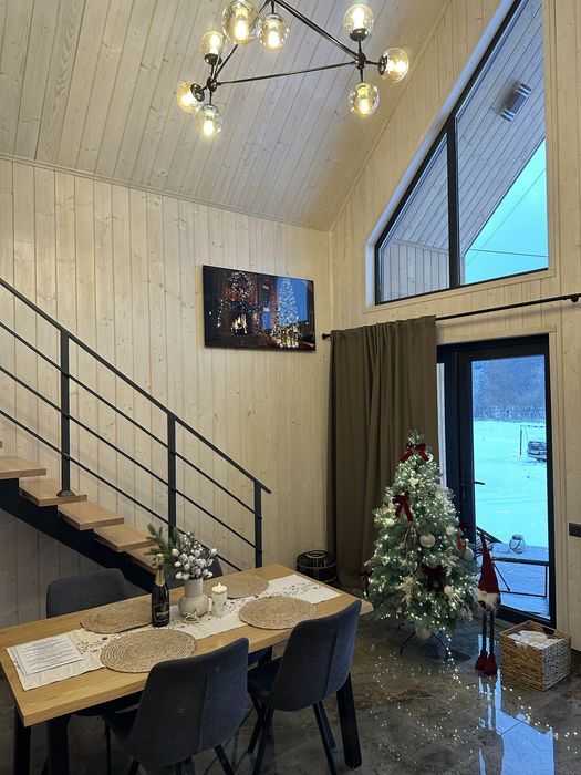 Сучасний новий котедж з чаном джакузі в  Східниці/Старий Кропивник