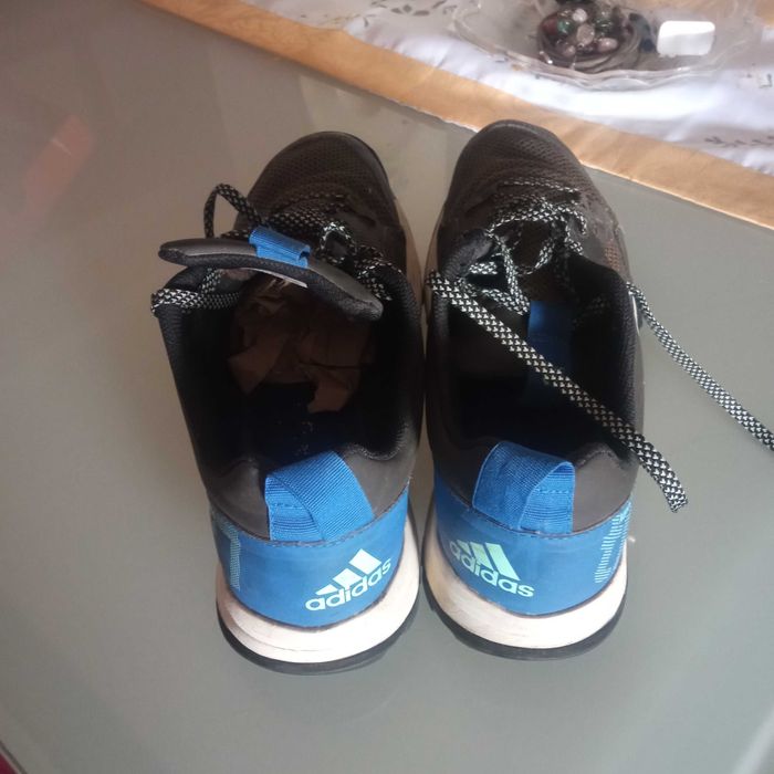 Tenis adidas / new balance