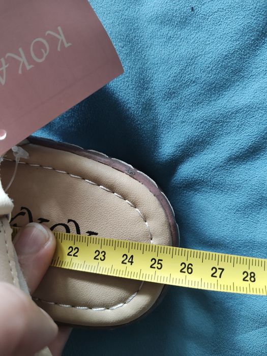 Nowe sandały kolor kremowy, rozmiar 39