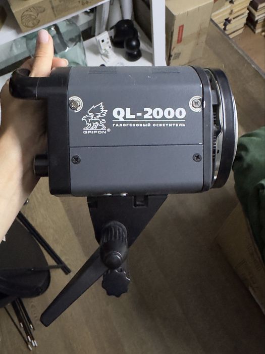 Галогенна лампа Grifon QL-2000