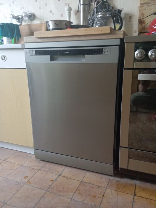 Zmywarka Amica 60 cm wolnostojąca.
