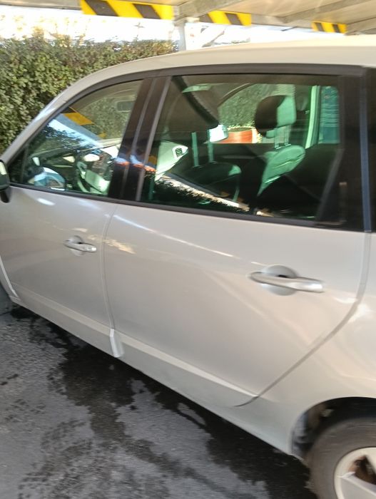 Renault Scenic 07 lug.