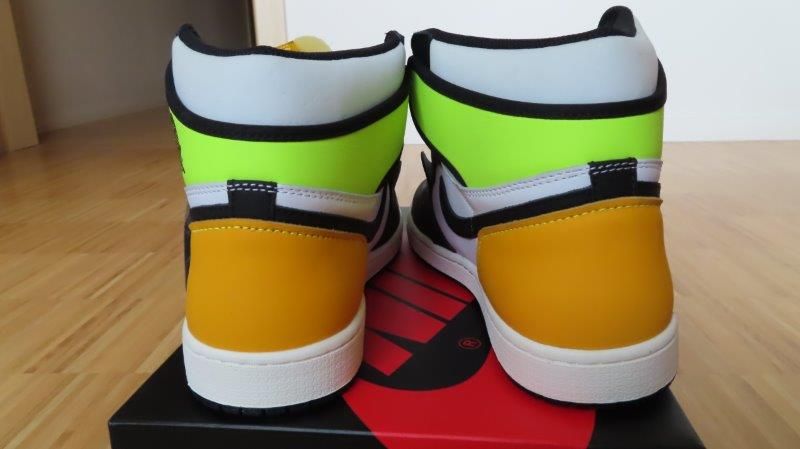buty Nike Air Jordan 1 Retro High OG nowe 45