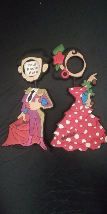 2 bonecos imans sevilhanas para colocar foto