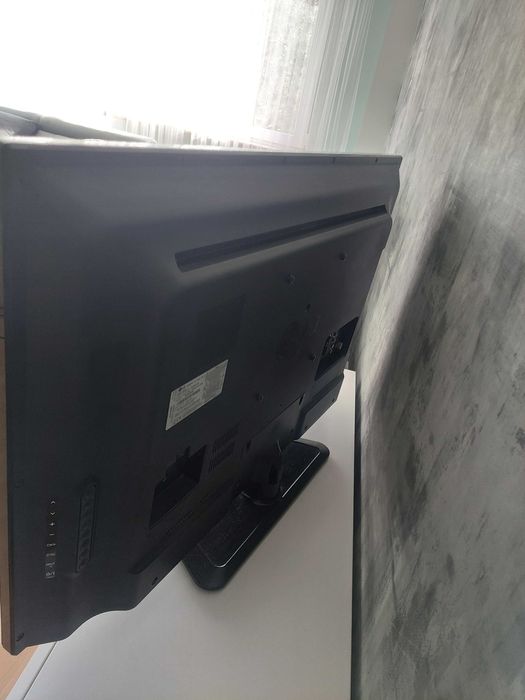 Sprzedam uszkodzony TV LG 42 cale