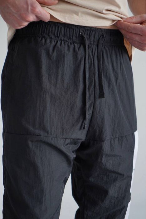 Штани Nike нейлон