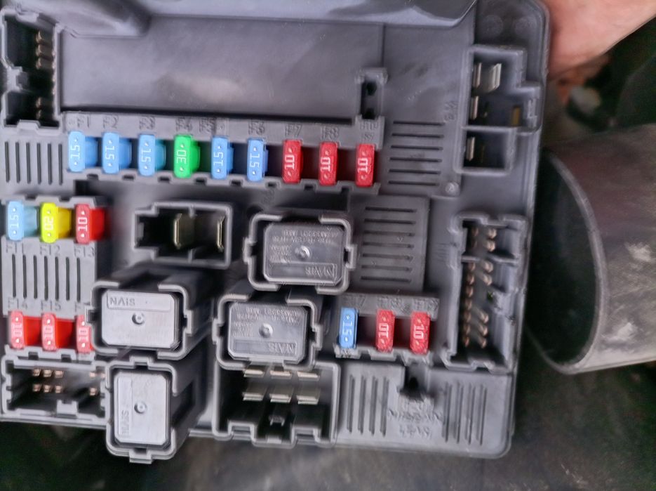 Skrzynka bezpieczników Nissan Qashqai I