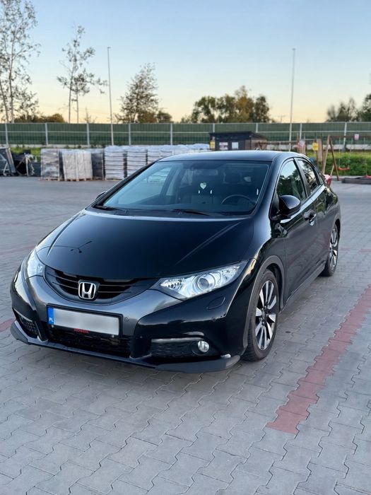 Honda Civic Honda Civic 1.8 i-VTEC 141 KM Executive | 2012 | Hatchback | Manual