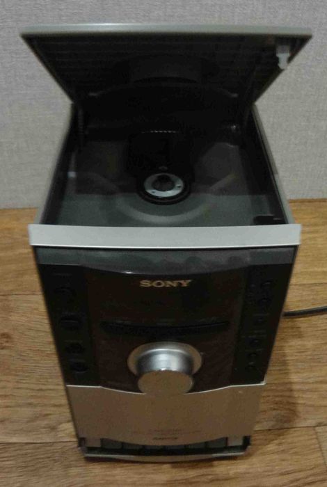 Музыкальный центр Sony CMT-EH10