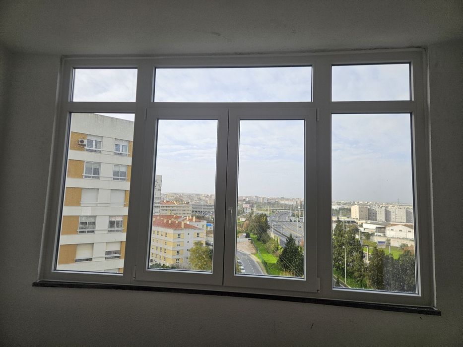 Caixilharia pvc & estores