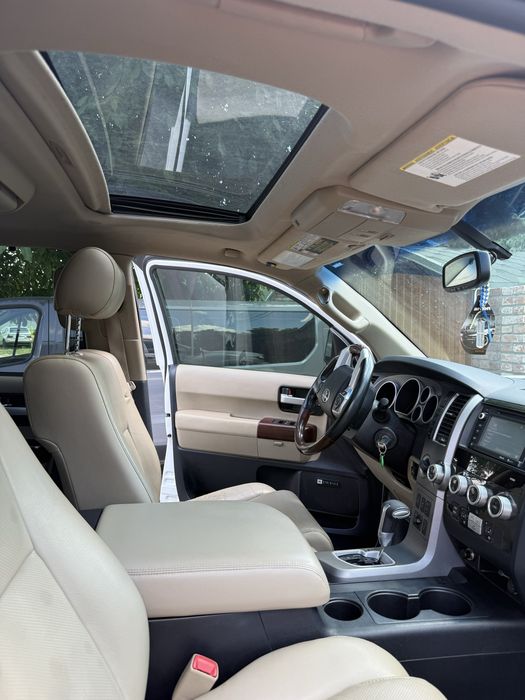 Toyota Sequoia 2016 PLATINUM