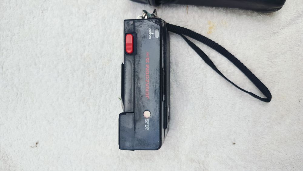 Câmara antiga marca jenazoom