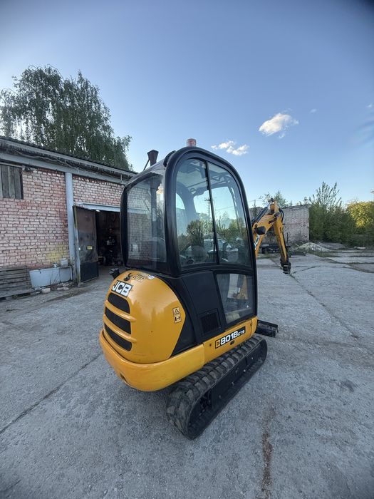 JCB 8018 2014 року в хорошому робочому стані!