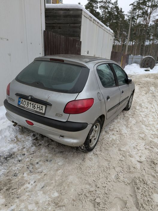 Пежо 206 1,4 бензин 2000