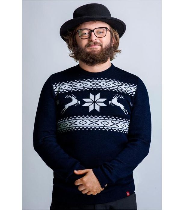 Чоловічий светр з оленями