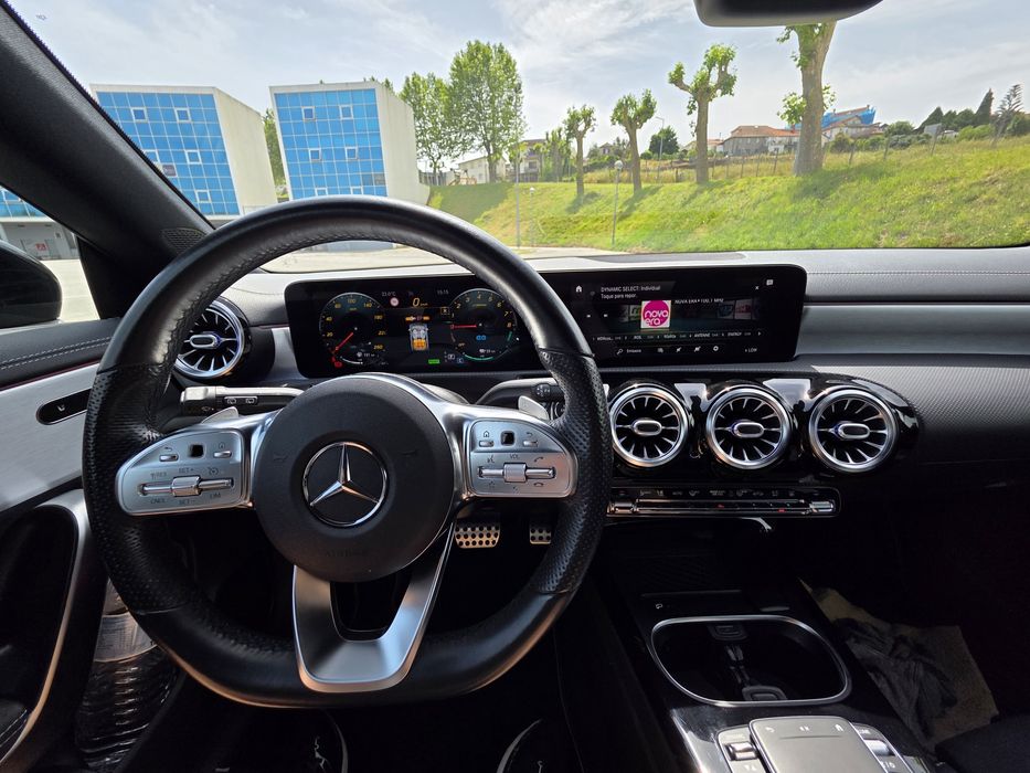 Mercedes-Benz CLA 250e Shooting Brake AMG 360°