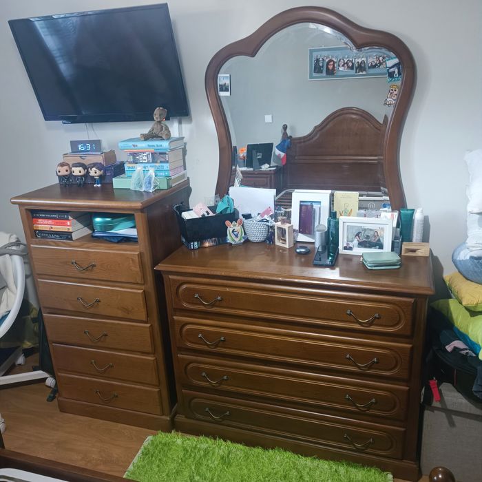 Quarto de casal em bom estado!!