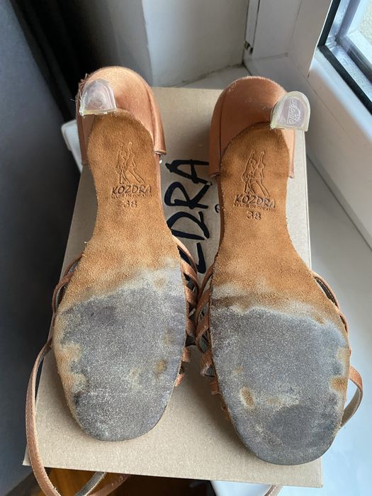 Buty do tanca towarzyskiego
