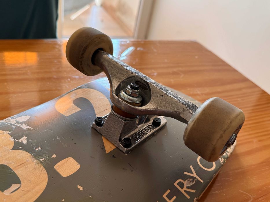 Skateboard, deck Screw 8.25, independent tracks 144, wheels Spitfire Formula 4 conical full, bearing independent