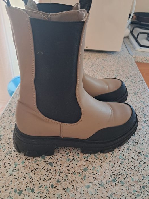 Botas mulher como novas