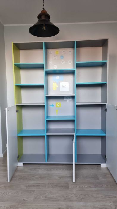 Regał i biurko firmy Meblik