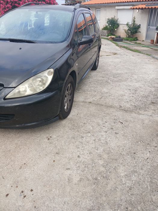 Peugeot 307 SW 1.4 HDi – 2004 – Económico e Fiável
