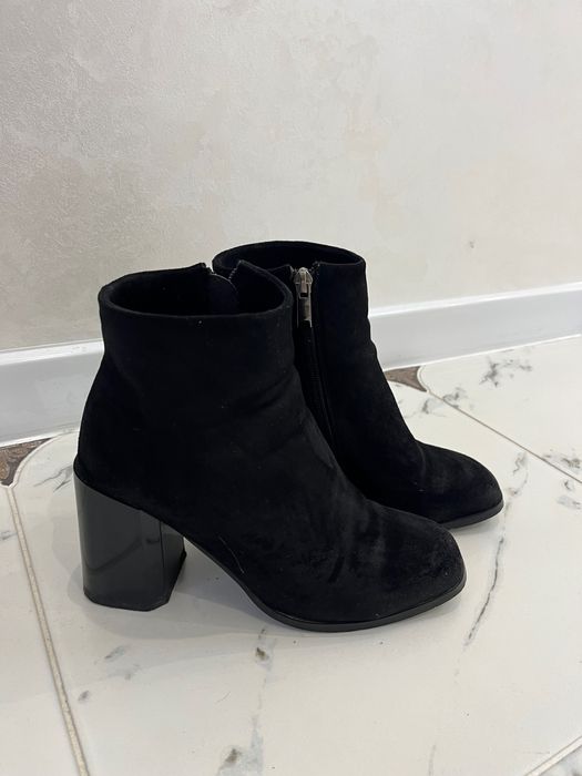 Осінні жіночі сапоги