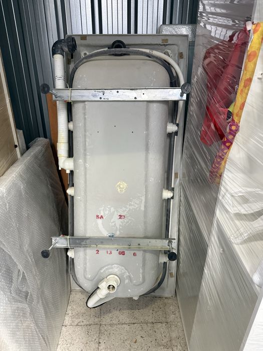 Banheira de Hidromassagem com aproximadamente 163x73 cm — Pronta a Levar, Preço para Despachar