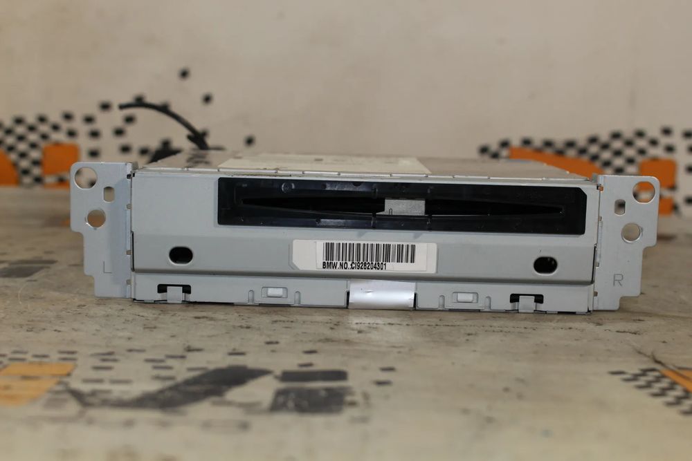 Rádio / auto-rádio BMW 5 (F10)
