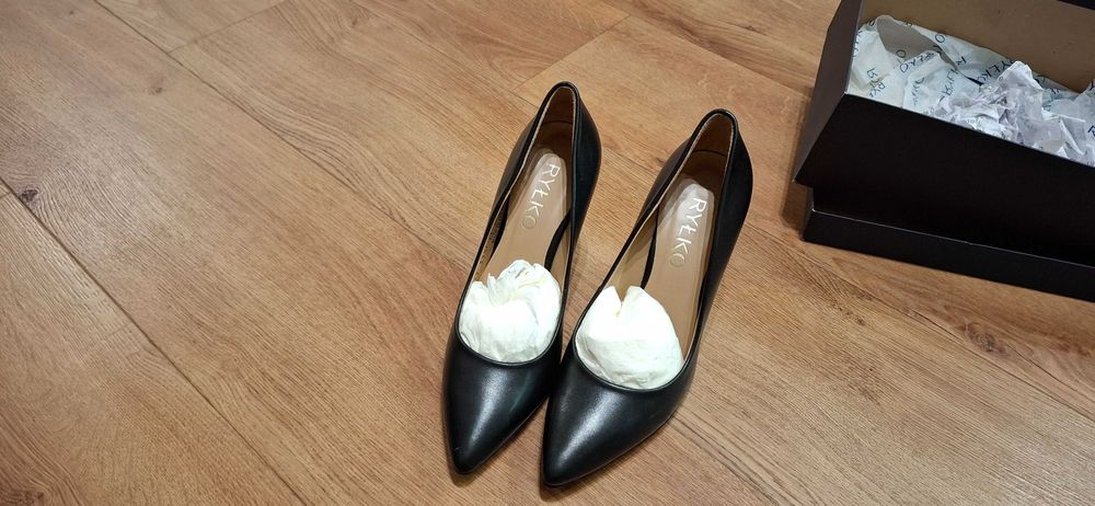 Buty ryłko damskie czółenka czarne