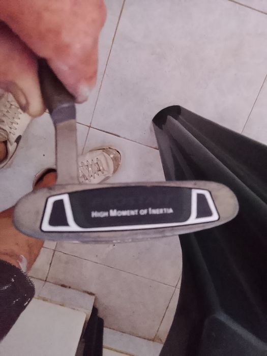 Carrinho de golfe ,mais saco de golfe mais ,14 tacos mais, 40bolas golfe