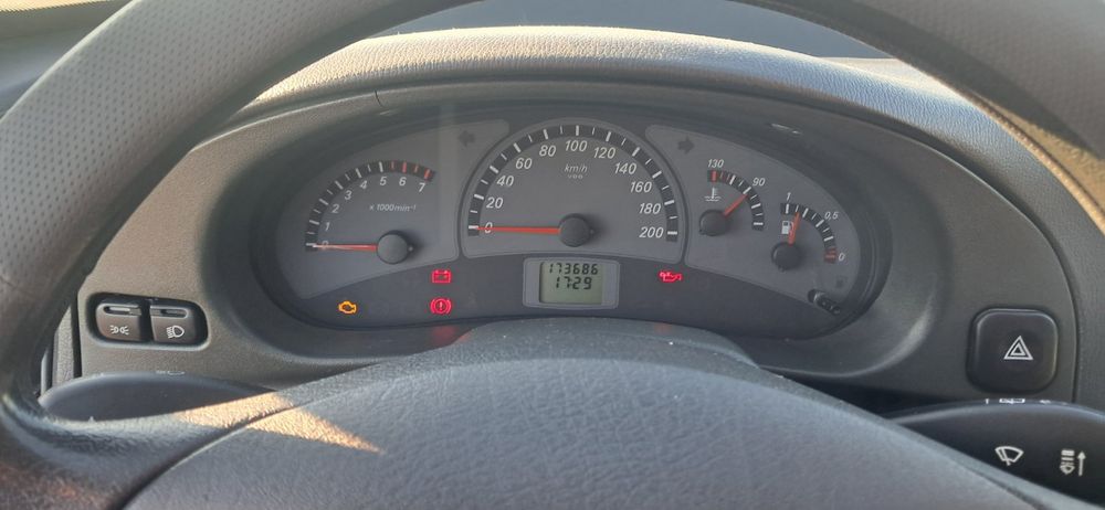 продам автомобіль  ВАЗ 2111