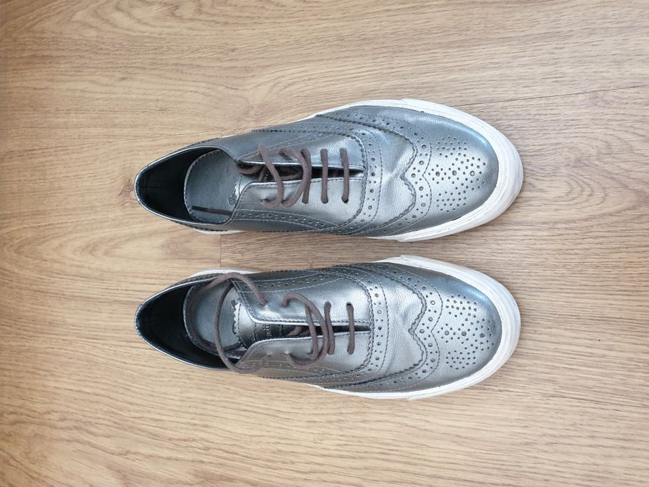 Sapatilhas stradivarius nr 38