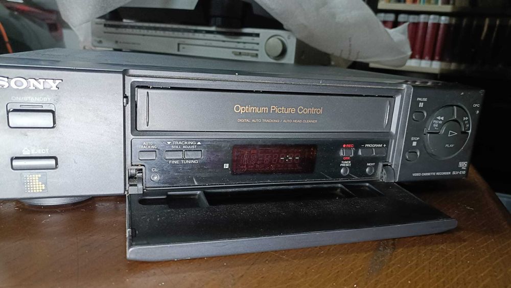 SONY Video Cassette Recorder SLV E10IT