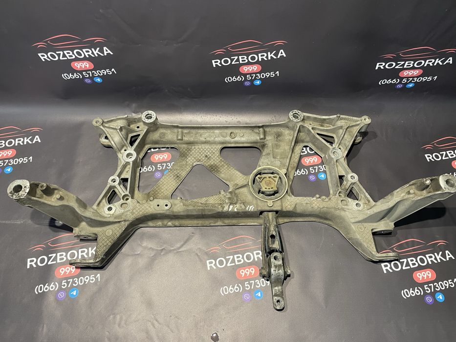 Підрамник Volksvagen Passat b8 балка передня Пассат Б8