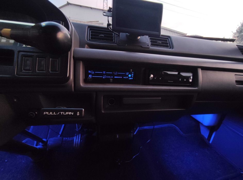 Isuzu Midi 2.4TD