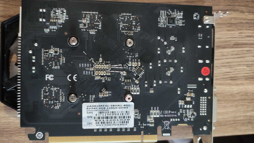 Видеокарты AMD Radeon RX 560 4GB / Тип памяти GDDR5