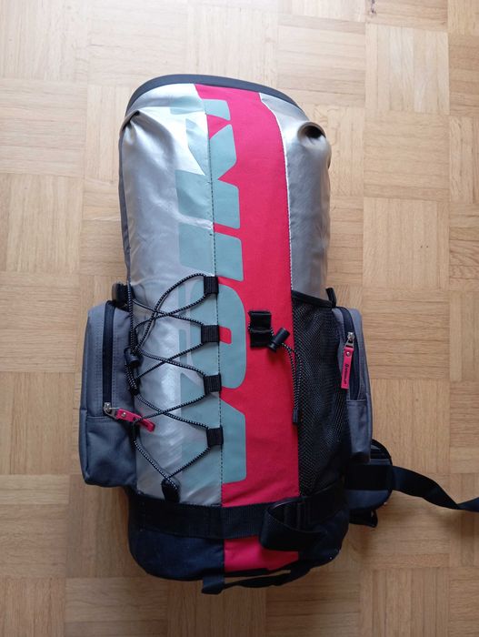 Рюкзак Völkl у відмінному стані.