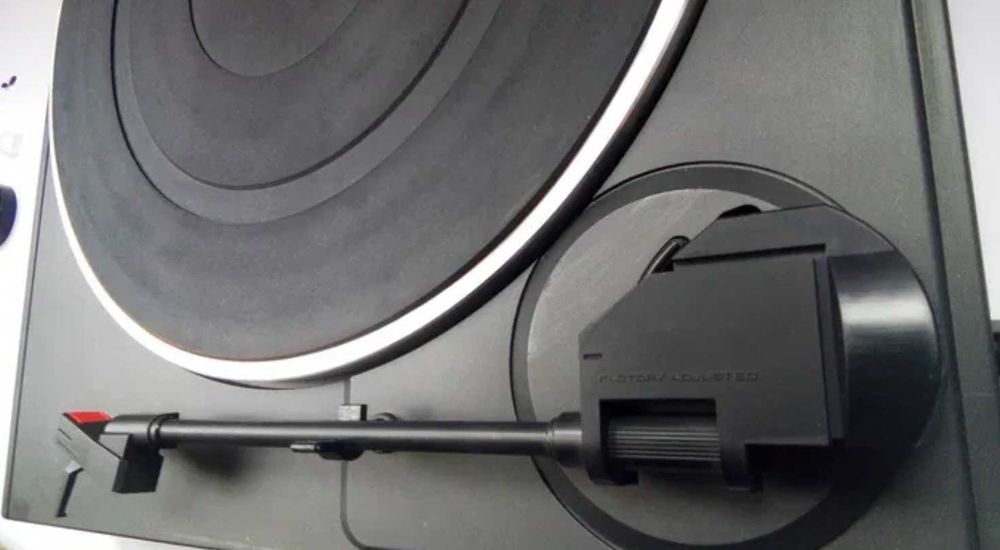 проигрыватель виниловых пластинок Pioneer