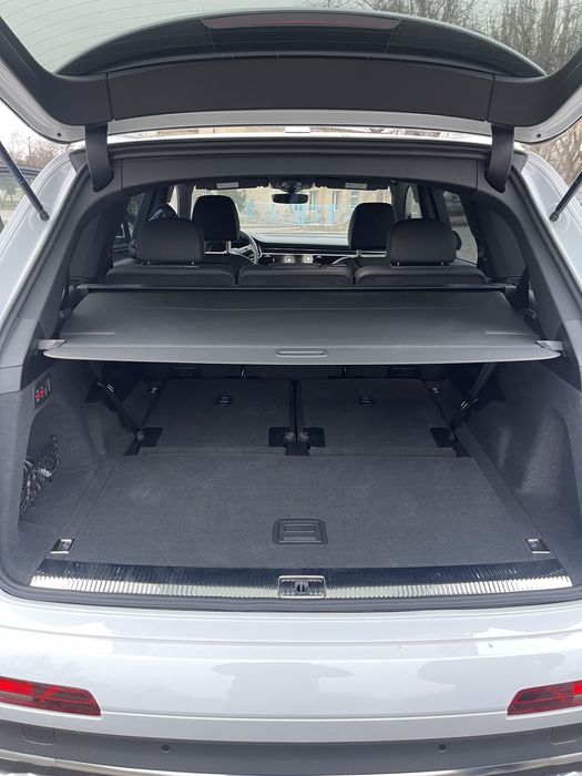 Срочно! Продаи Audi q7 2020 пробег 5000