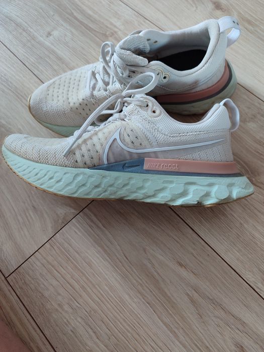 Кросівки оригінальні Nike 37 р.