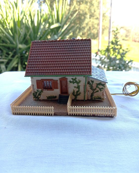 FALLER 272, Casa de campo, com ILUMINAÇÃO