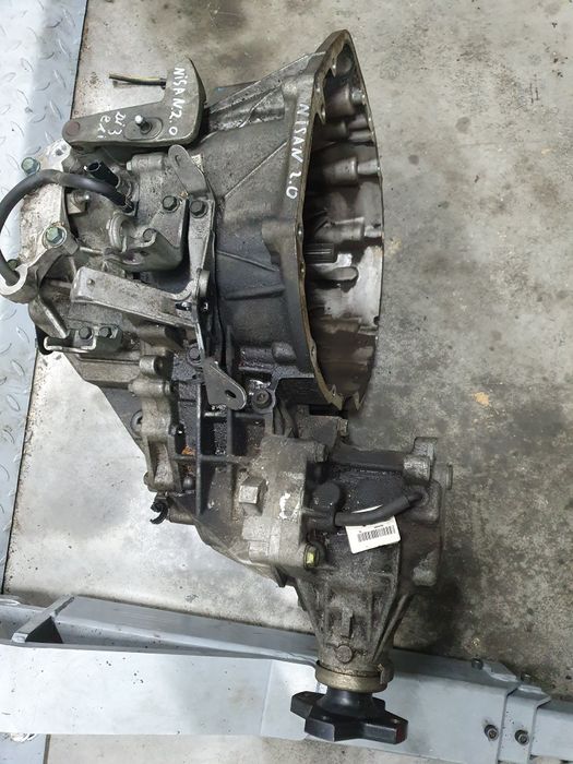 Коробка передач МКПП 2.0dci 4x4 6-ступка Nissan Qashqai j10