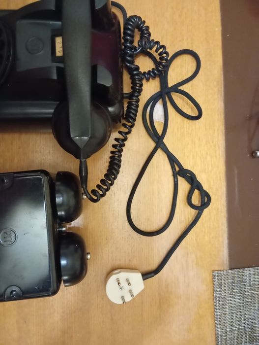 Telefone antigo de Baclite de 1959 com campainha