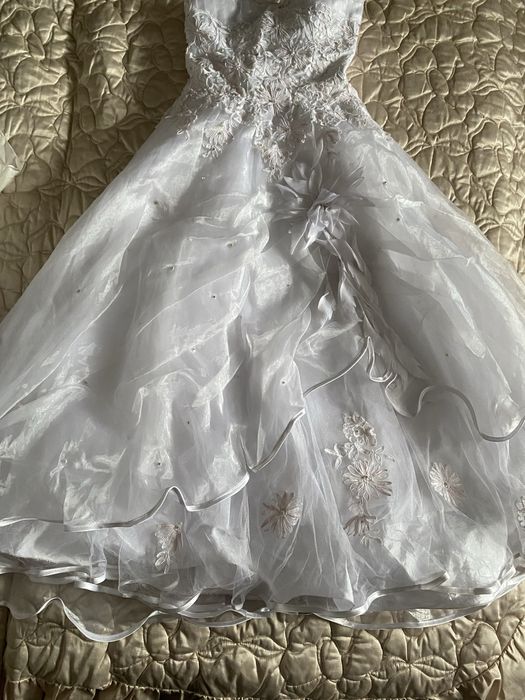 стильне плаття.